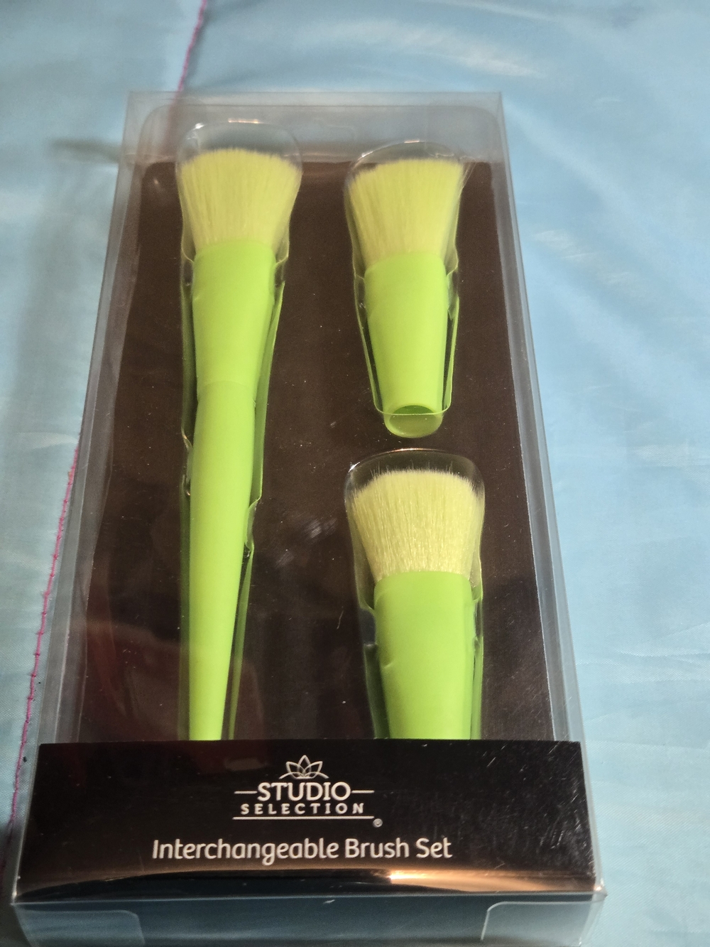 Green Interchangeable Women’s Makeup Brush Set